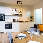 Wonder - Old Town Centre I Cheap Carpark Nearby I Balcony شقة