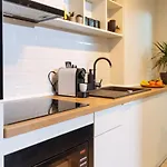 Wonder - Old Town Centre I Cheap Carpark Nearby I Balcony شقة