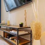 Wonder - Old Town Centre I Cheap Carpark Nearby I Balcony شقة *