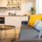 Wonder - Old Town Centre I Cheap Carpark Nearby I Balcony * بوخارست