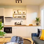 Wonder - Old Town Centre I Cheap Carpark Nearby I Balcony شقة *