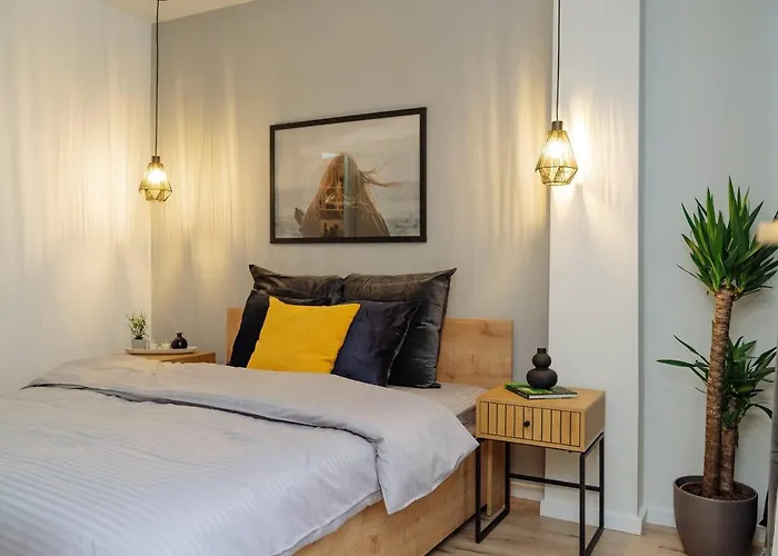 Wonder - Old Town Centre *