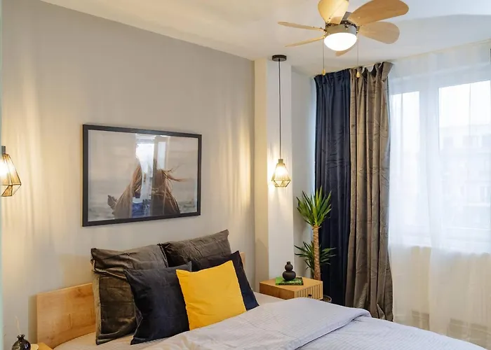 Wonder - Old Town Centre