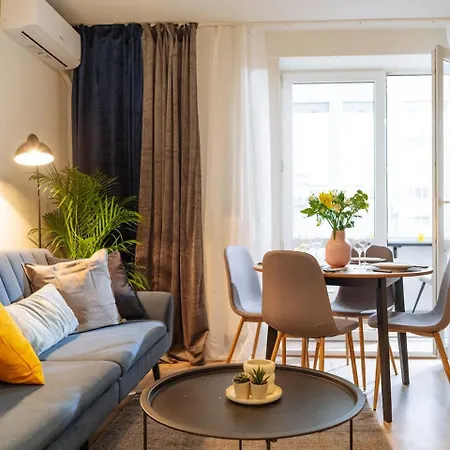 Апартаменты Wonder - Old Town Centre I Cheap Carpark Nearby I Balcony